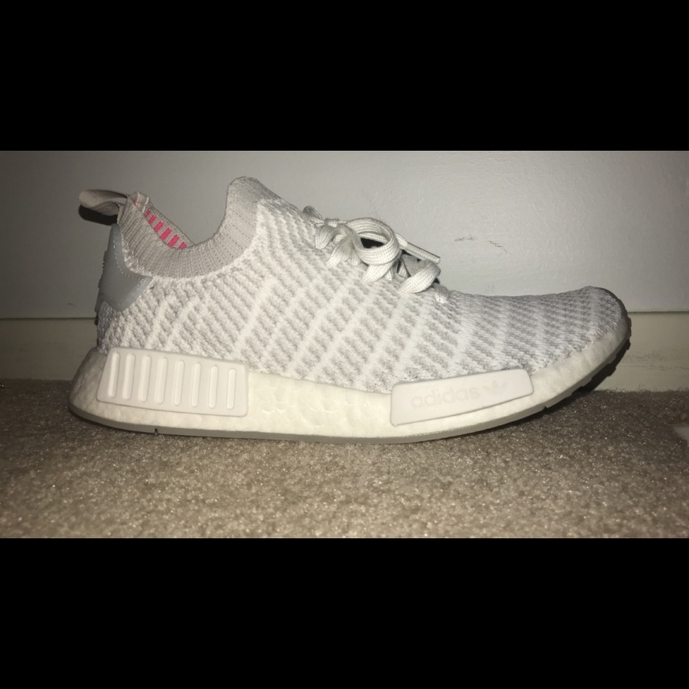 Adidas NMD——NMD_R1 STLT PK